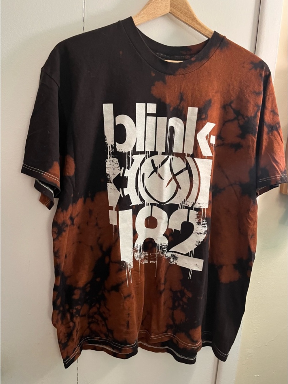 Blink-182 Graphic Tie-Dye Short Sleeve Tee - Black & Rust Size XL